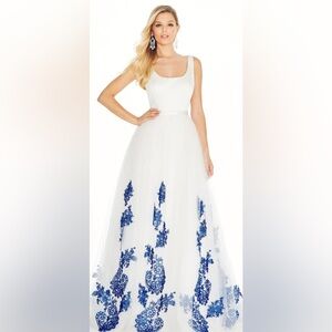 New Ashley Lauren 1323 Tulle Ball Gown With Lace Appliqués